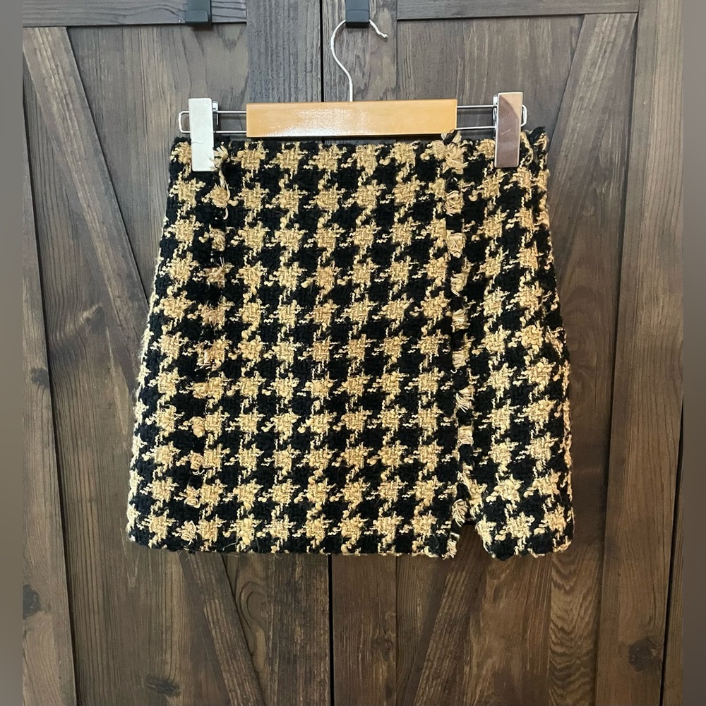 Zara Houndstooth Knit Skirt